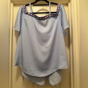 NWT Merigold Kiss Light Blue Embroidered Blouse Size Large